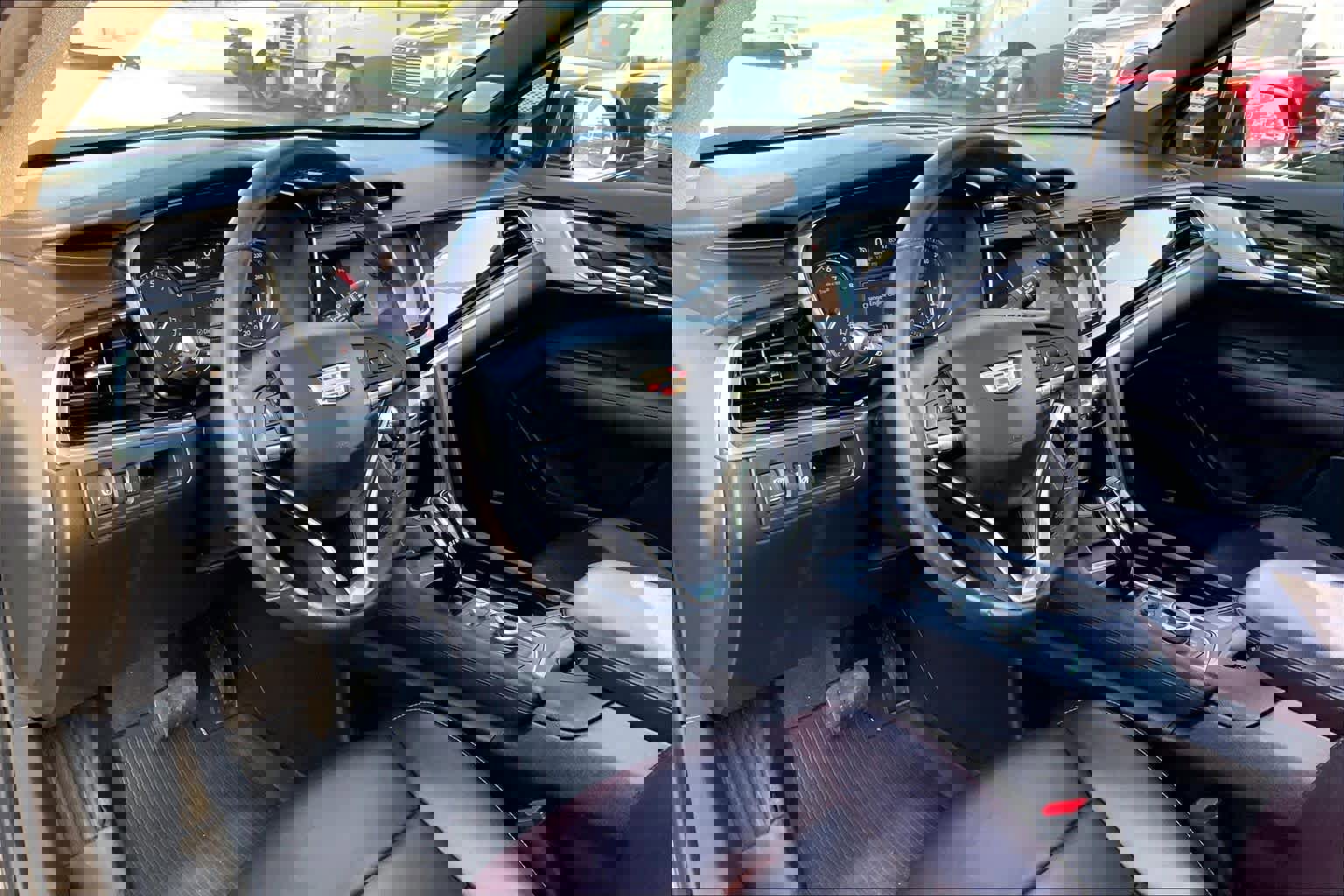 Used 2023 Cadillac XT6 Premium Luxury image 16