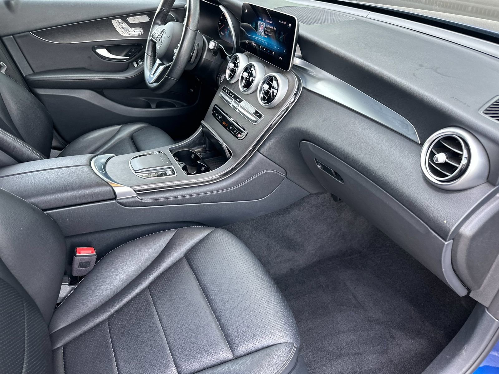 Certified 2021 Mercedes-Benz GLC 300 4MATIC image 17