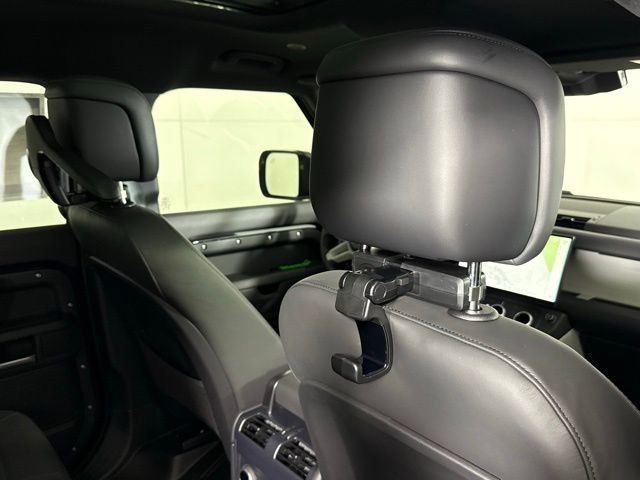 New 2026 Land Rover Defender 110 X-Dynamic SE AWD/4WD image 28
