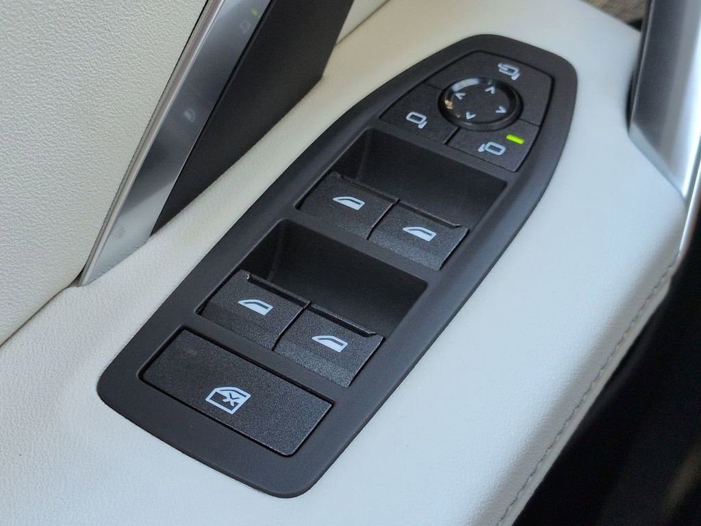 New 2026 BMW X2 xDrive28i w/ Technology Package image 25