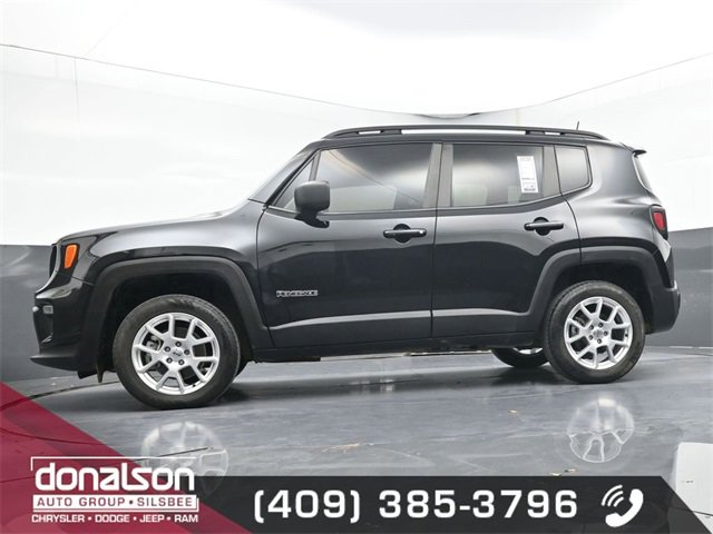 Used 2023 Jeep Renegade Latitude w/ Premium Group image 15