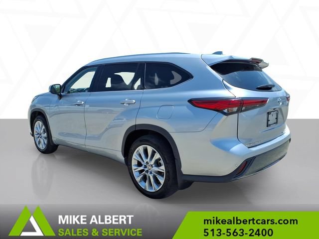 Used 2022 Toyota Highlander Limited AWD/4WD image 5