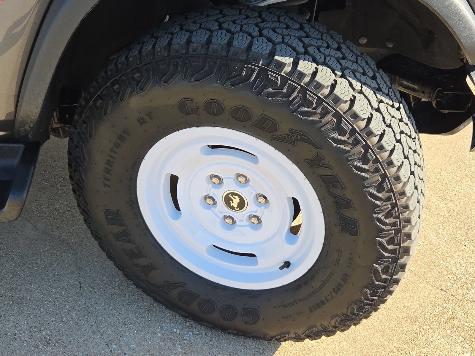 Used 2025 Ford Bronco Heritage Edition AWD/4WD image 33