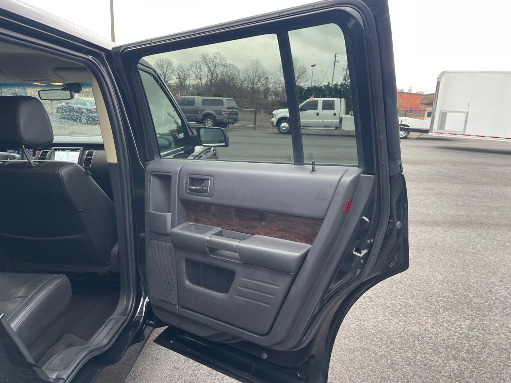 Used 2019 Ford Flex Limited image 19