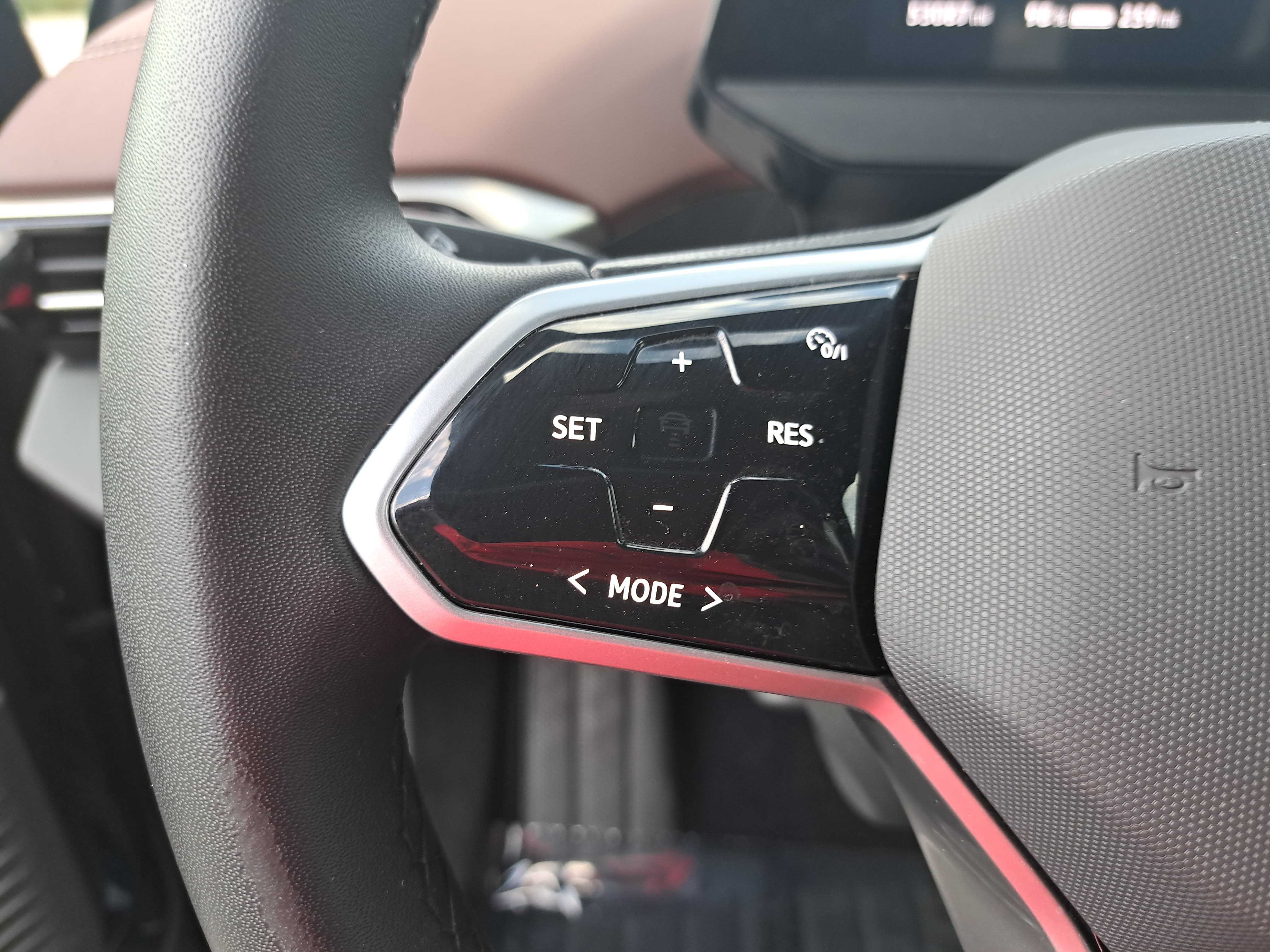 Certified 2023 Volkswagen ID.4 Pro RWD image 17