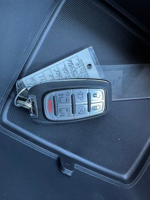 New 2026 Chrysler Pacifica Select image 29