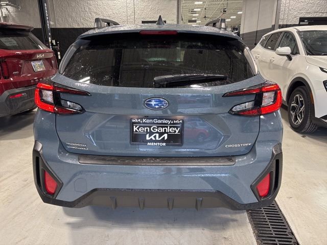 Used 2024 Subaru Crosstrek 2.0i Premium image 5