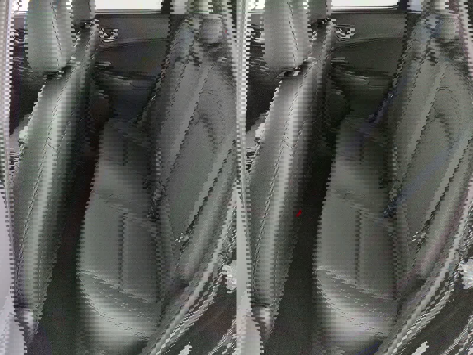 Used 2022 Hyundai Kona Limited w/ Cargo Package image 20