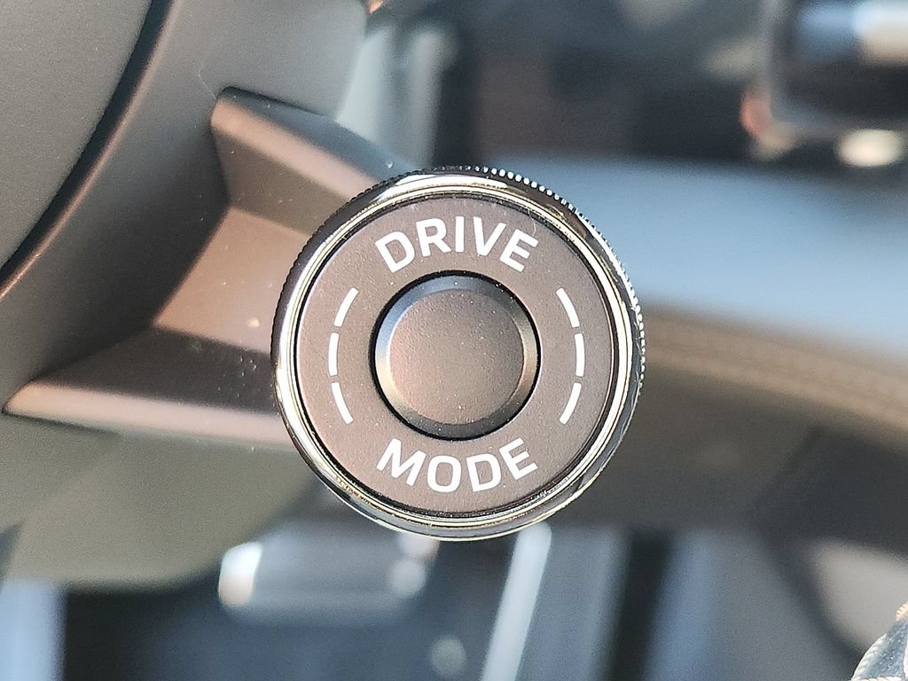 Certified 2025 Porsche Taycan Turbo AWD/4WD image 22