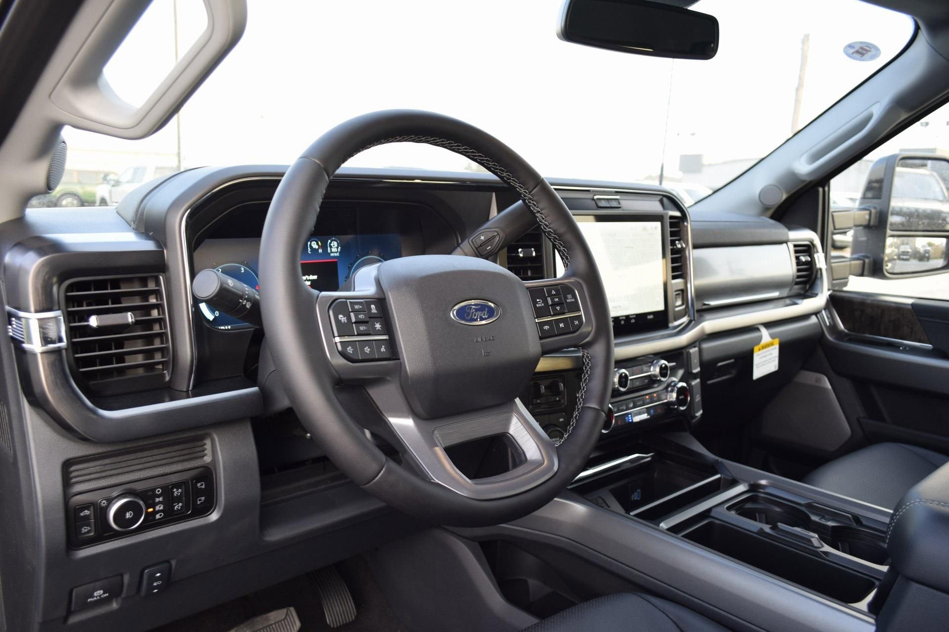 New 2026 Ford F250 Lariat w/ Black Appearance Package image 17