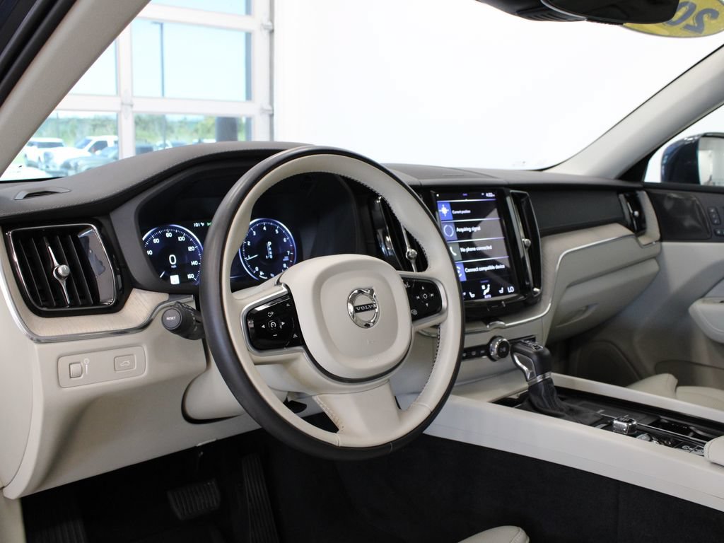 Used 2021 Volvo XC60 T5 Inscription w/ Protection Package Premier FWD image 15