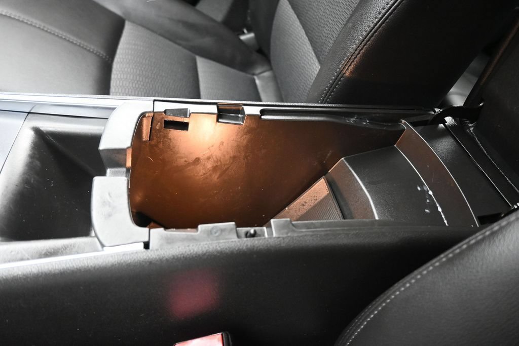 Used 2019 Chevrolet Impala LT FWD image 23