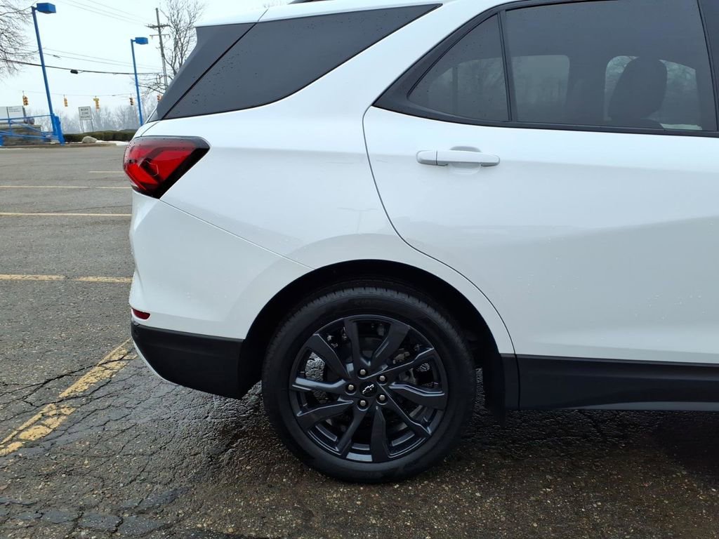 Certified 2024 Chevrolet Equinox RS w/ RS Leather Package image 25