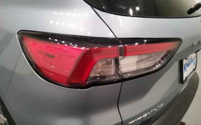 Used 2022 Ford Escape Titanium w/ Class II Trailer Tow Package image 11