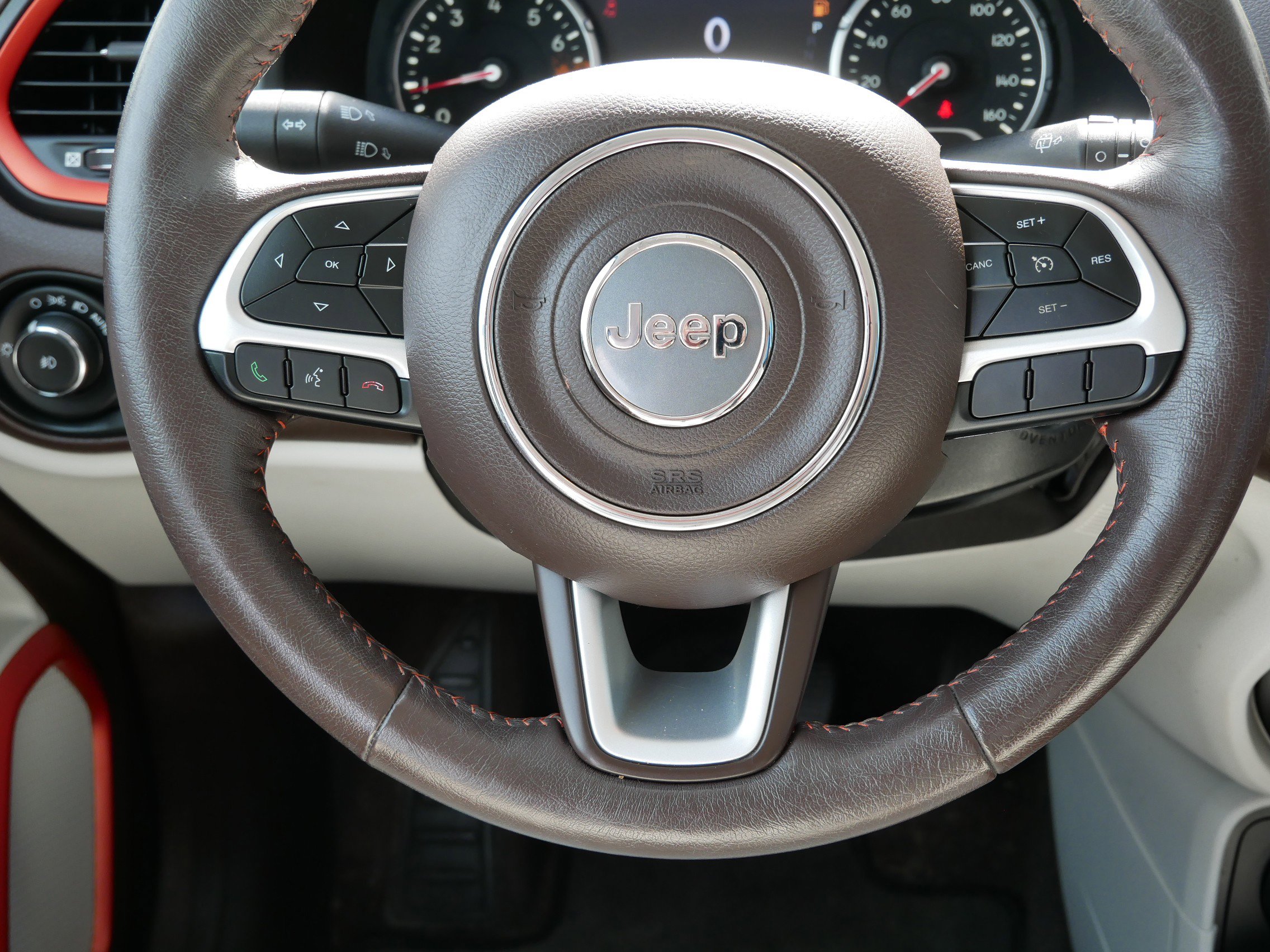 Used 2017 Jeep Renegade Limited image 11