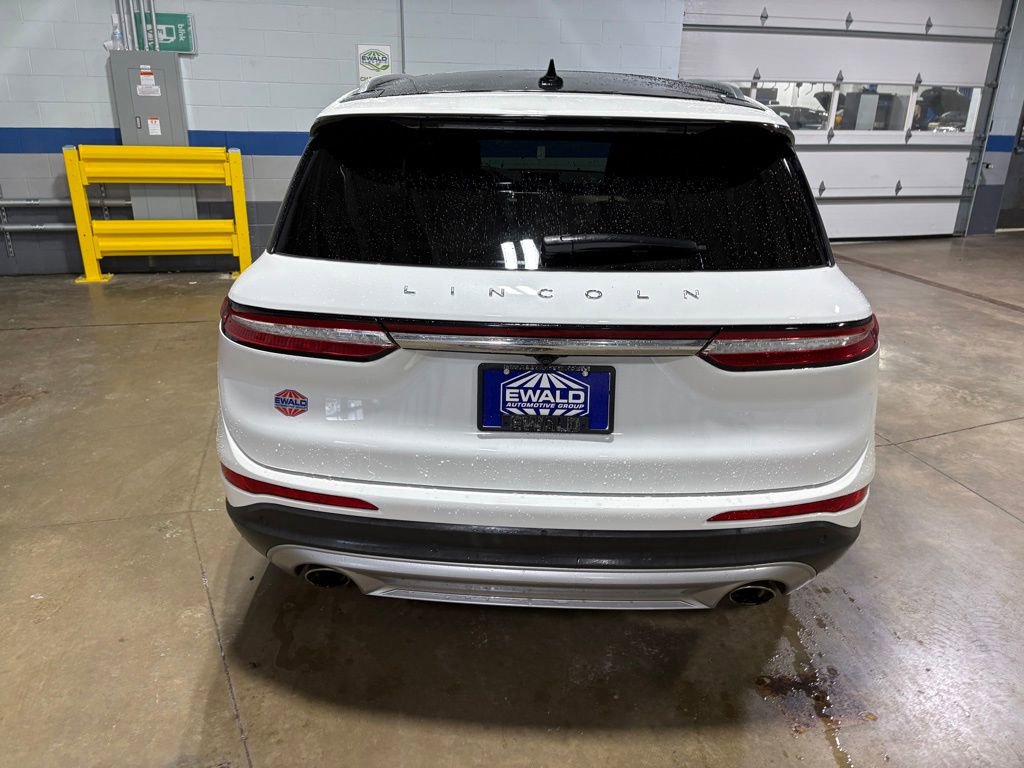 Used 2022 Lincoln Corsair Reserve w/ Equipment Group 201A image 9