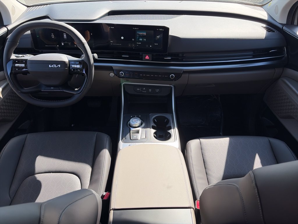 New 2027 Kia Carnival LXS FWD image 10
