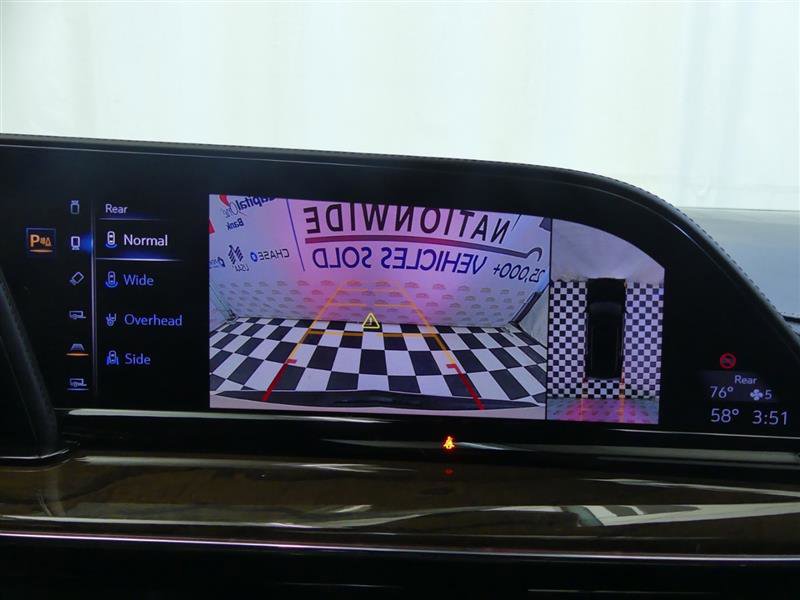 Used 2021 Cadillac Escalade Premium Luxury Platinum image 10