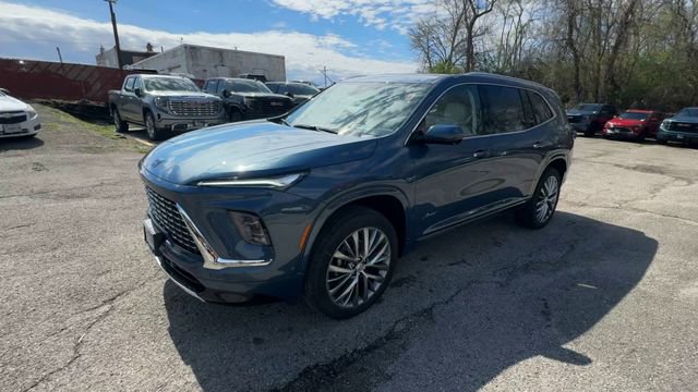 New 2026 Buick Enclave Avenir w/ Super Cruise Package image 4