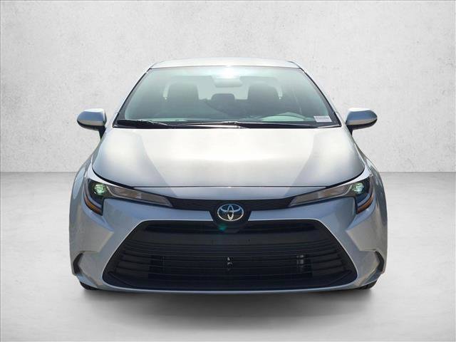 Used 2024 Toyota Corolla LE FWD image 2