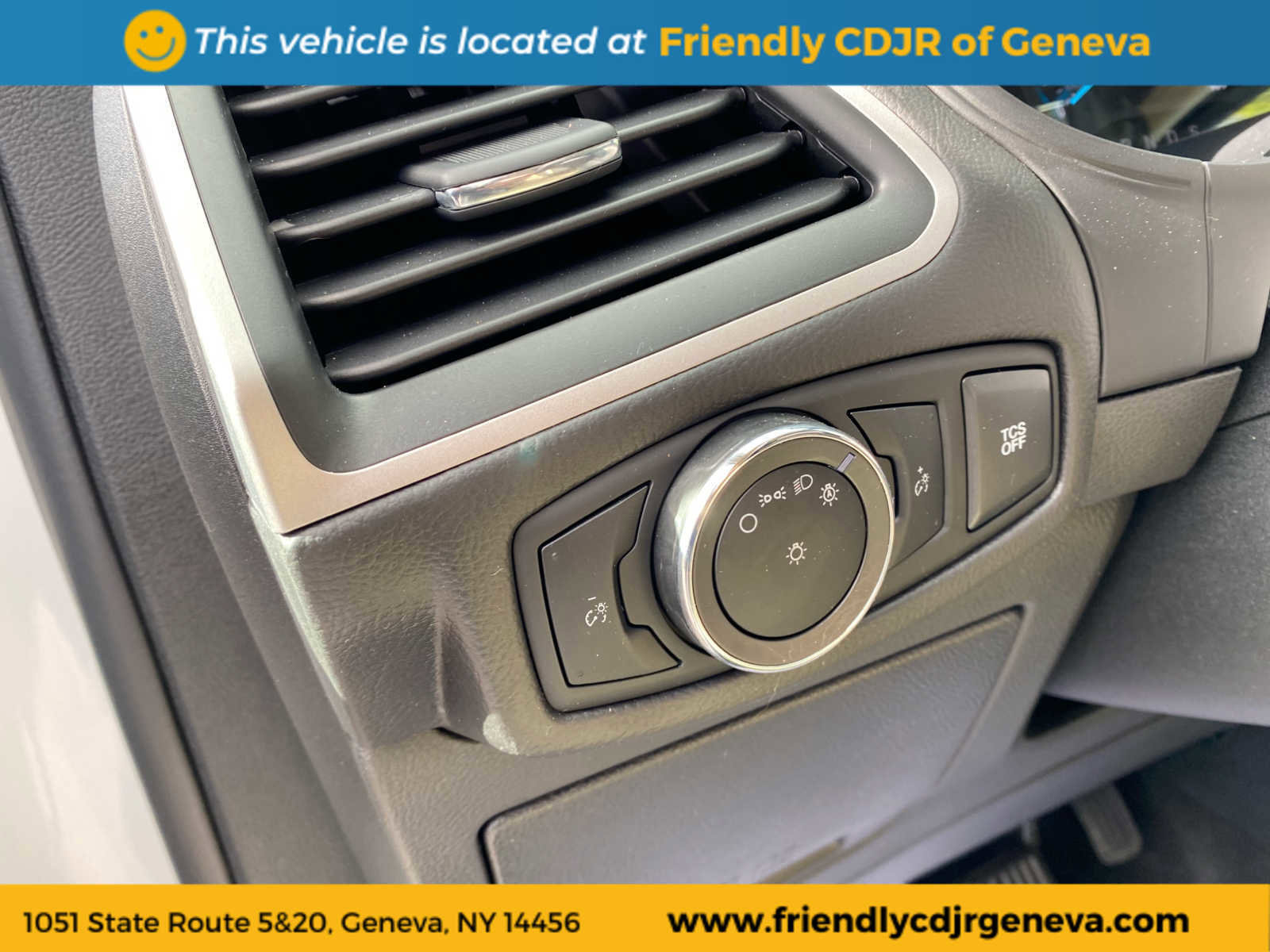 Used 2023 Ford Edge SEL image 23