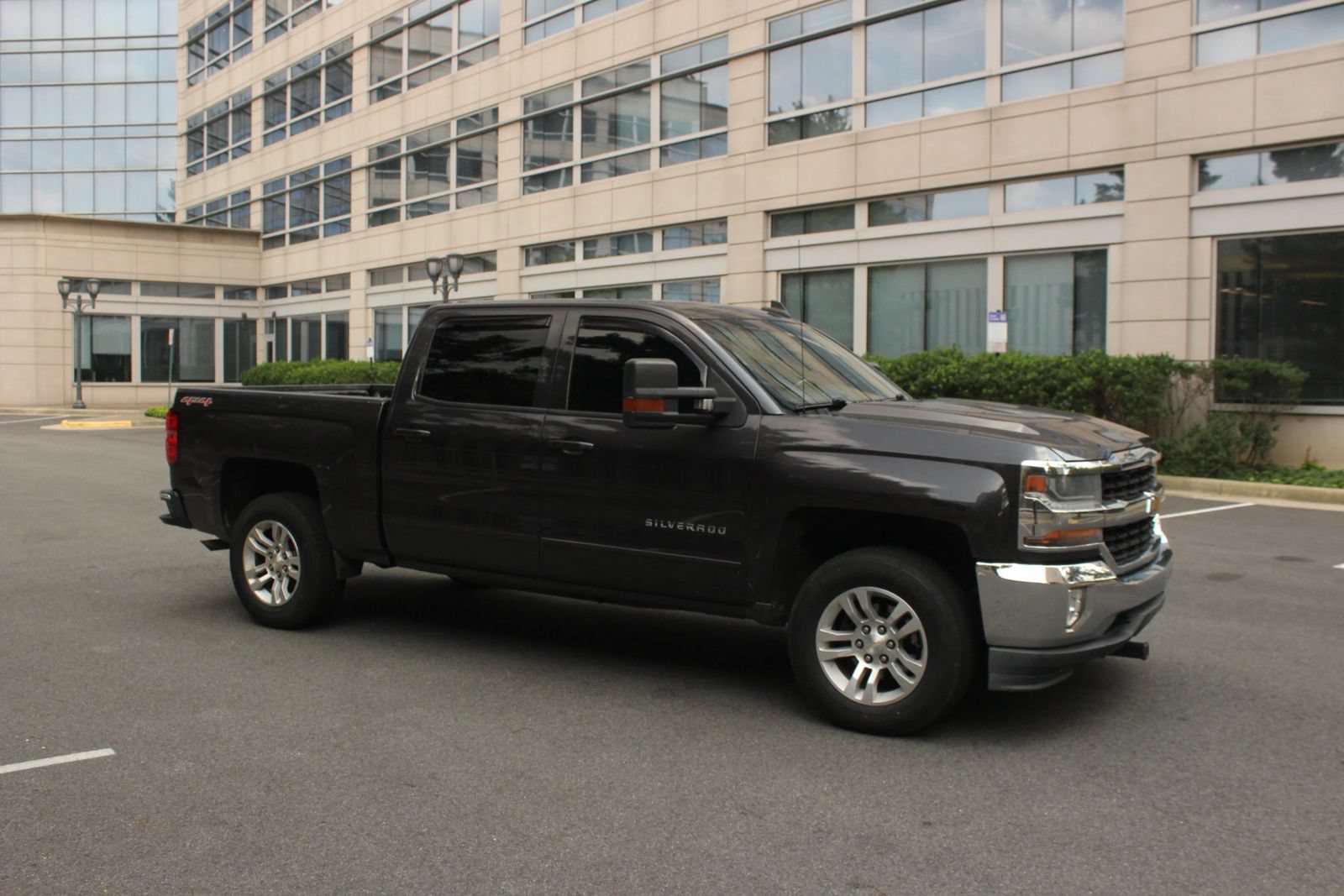 Used 2016 Chevrolet Silverado 1500 LT w/ All Star Edition AWD/4WD image 2