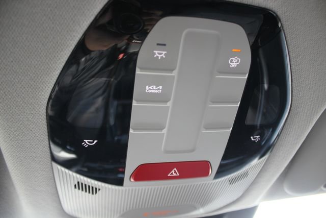 Used 2025 Kia K4 LXS image 13