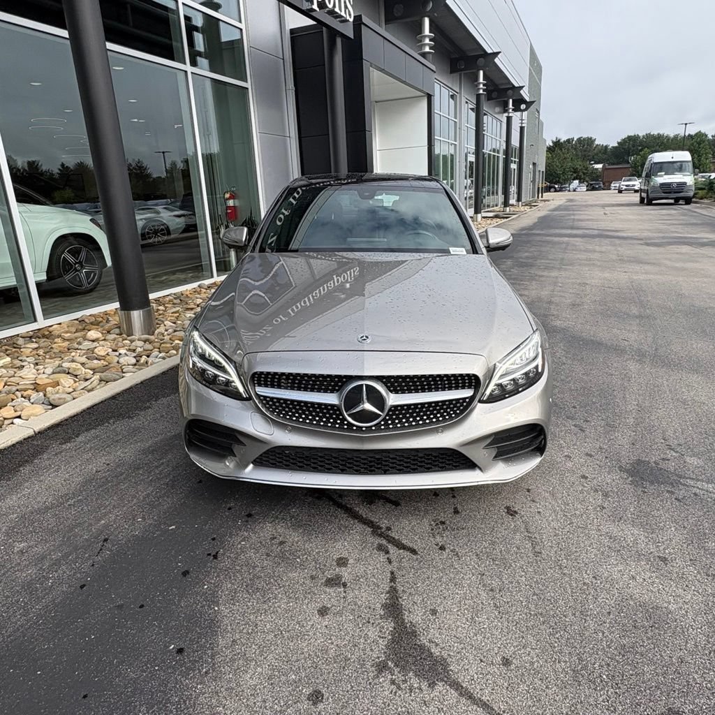 Used 2020 Mercedes-Benz C 300 4MATIC Sedan image 3