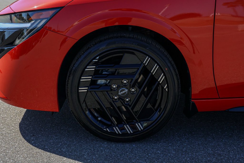 New 2027 Nissan Sentra SR FWD image 12