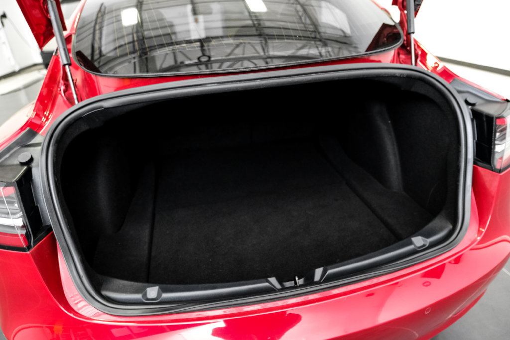 Used 2018 Tesla Model 3 Long Range RWD image 45