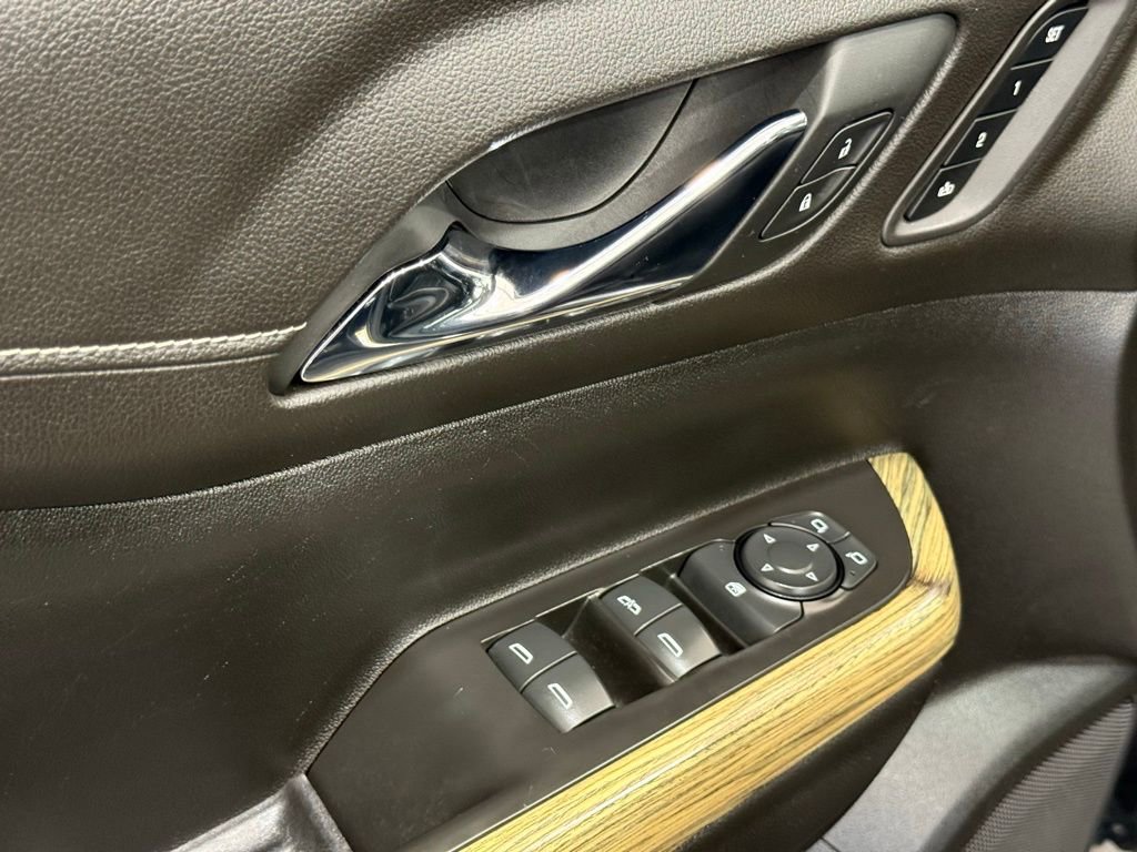 Used 2019 GMC Acadia Denali w/ GMC Pro Grade Package AWD/4WD image 17