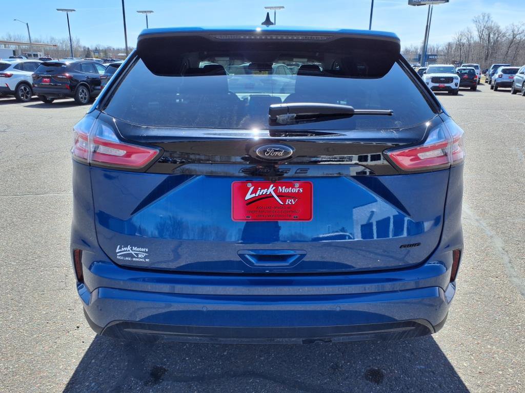 Certified 2024 Ford Edge SE w/ Black Appearance Package image 15