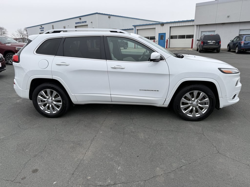 Used 2018 Jeep Cherokee Overland w/ Technology Group image 9