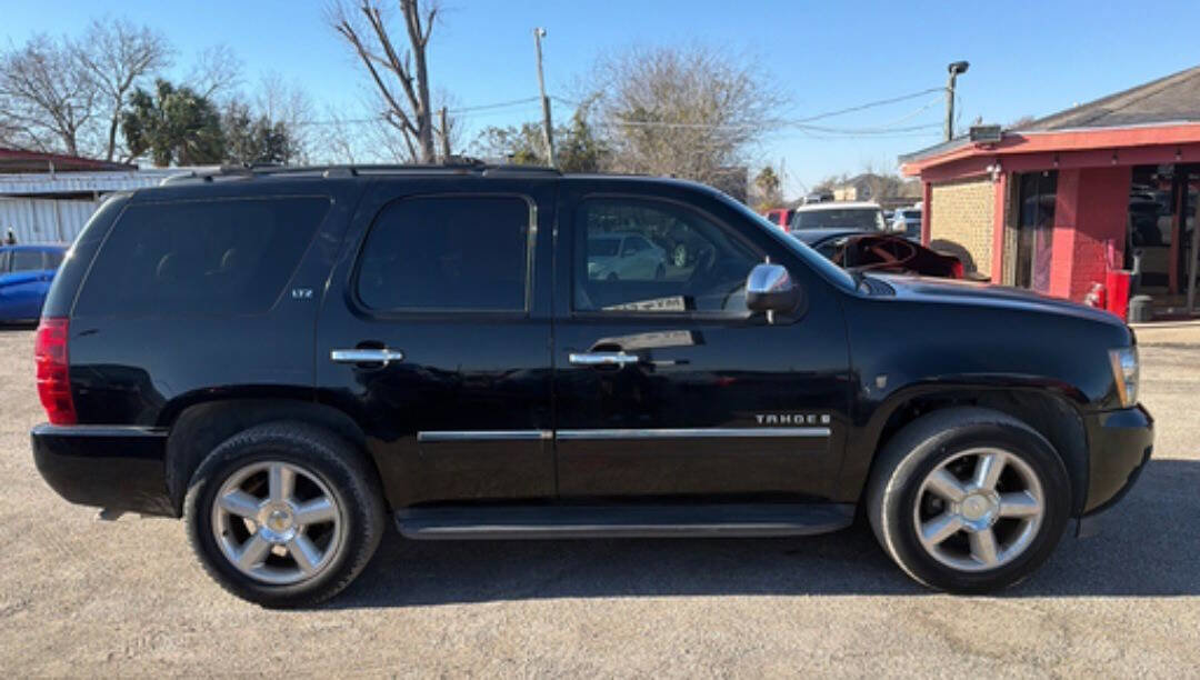 Used 2009 Chevrolet Tahoe LTZ RWD image 3