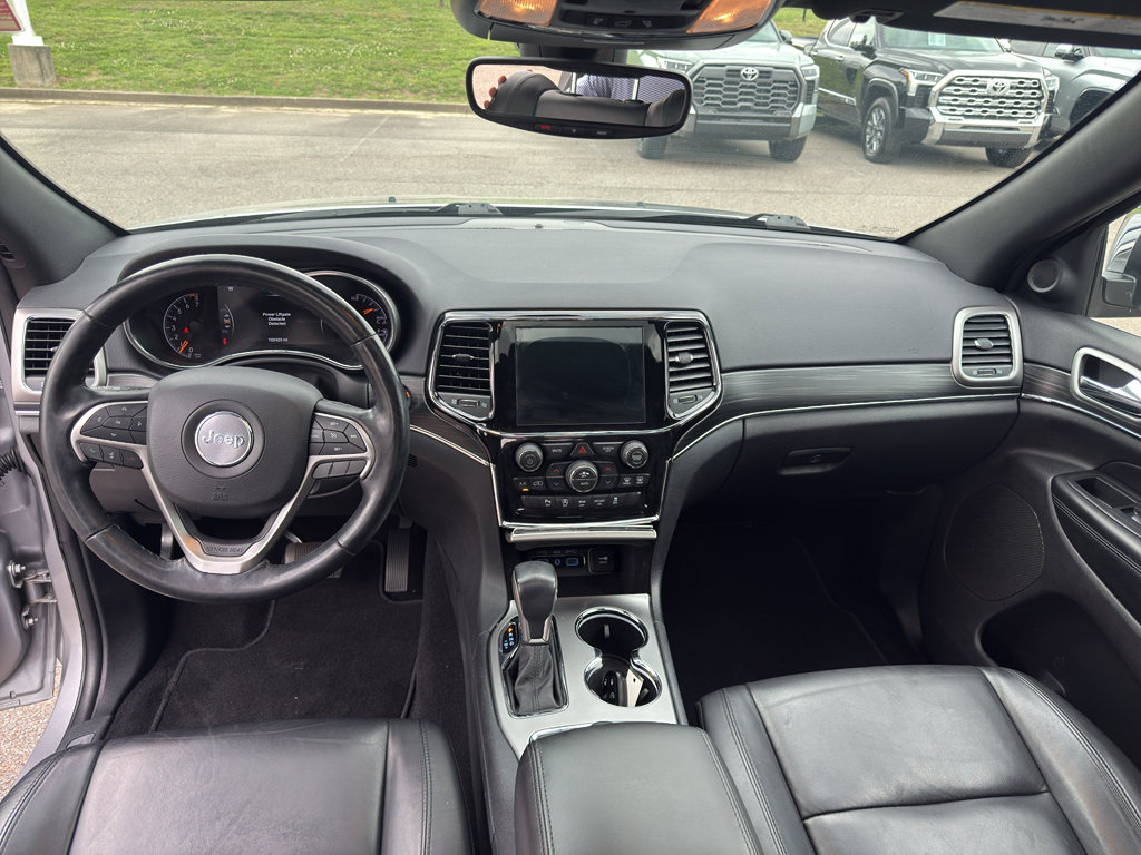 Used 2020 Jeep Grand Cherokee Limited AWD/4WD image 14