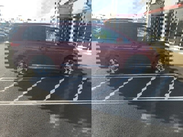 Used 2015 Toyota Sienna LE image 5