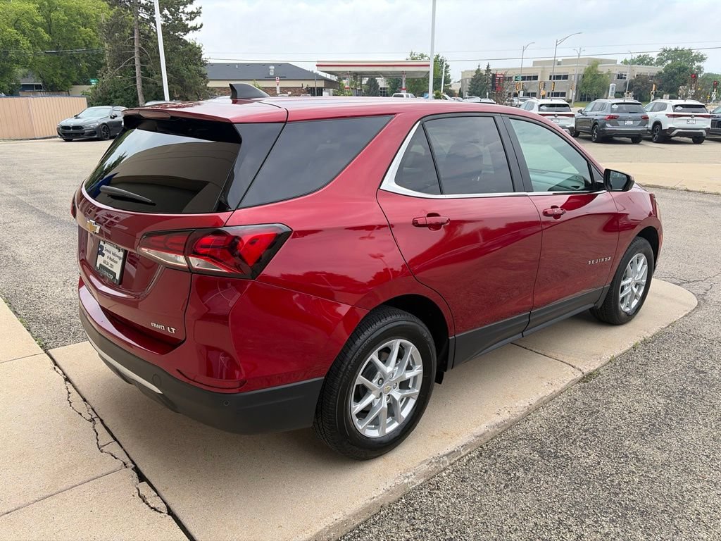 Used 2024 Chevrolet Equinox LT AWD/4WD image 8