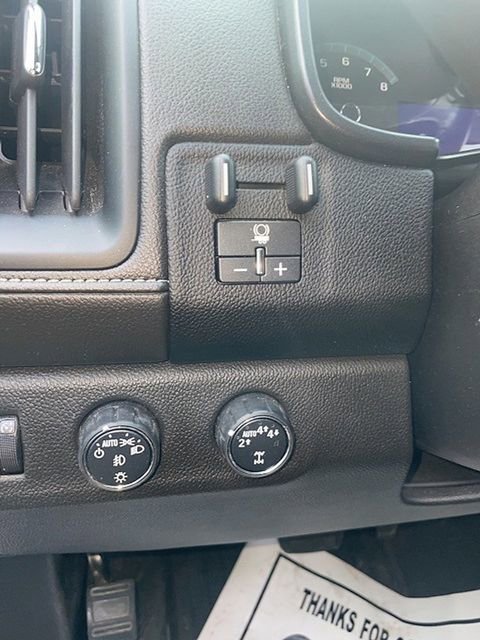 Used 2019 GMC Canyon Denali image 9