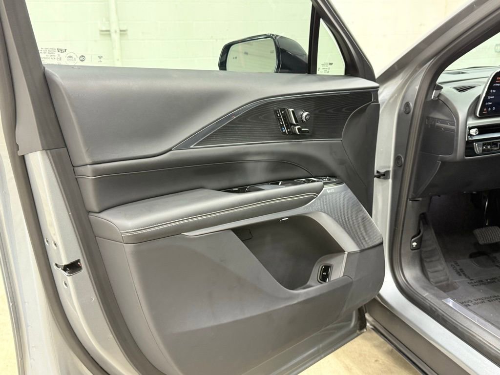 Used 2024 Cadillac Lyriq Sport RWD image 20