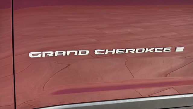 Used 2023 Jeep Grand Cherokee L Limited AWD/4WD image 42