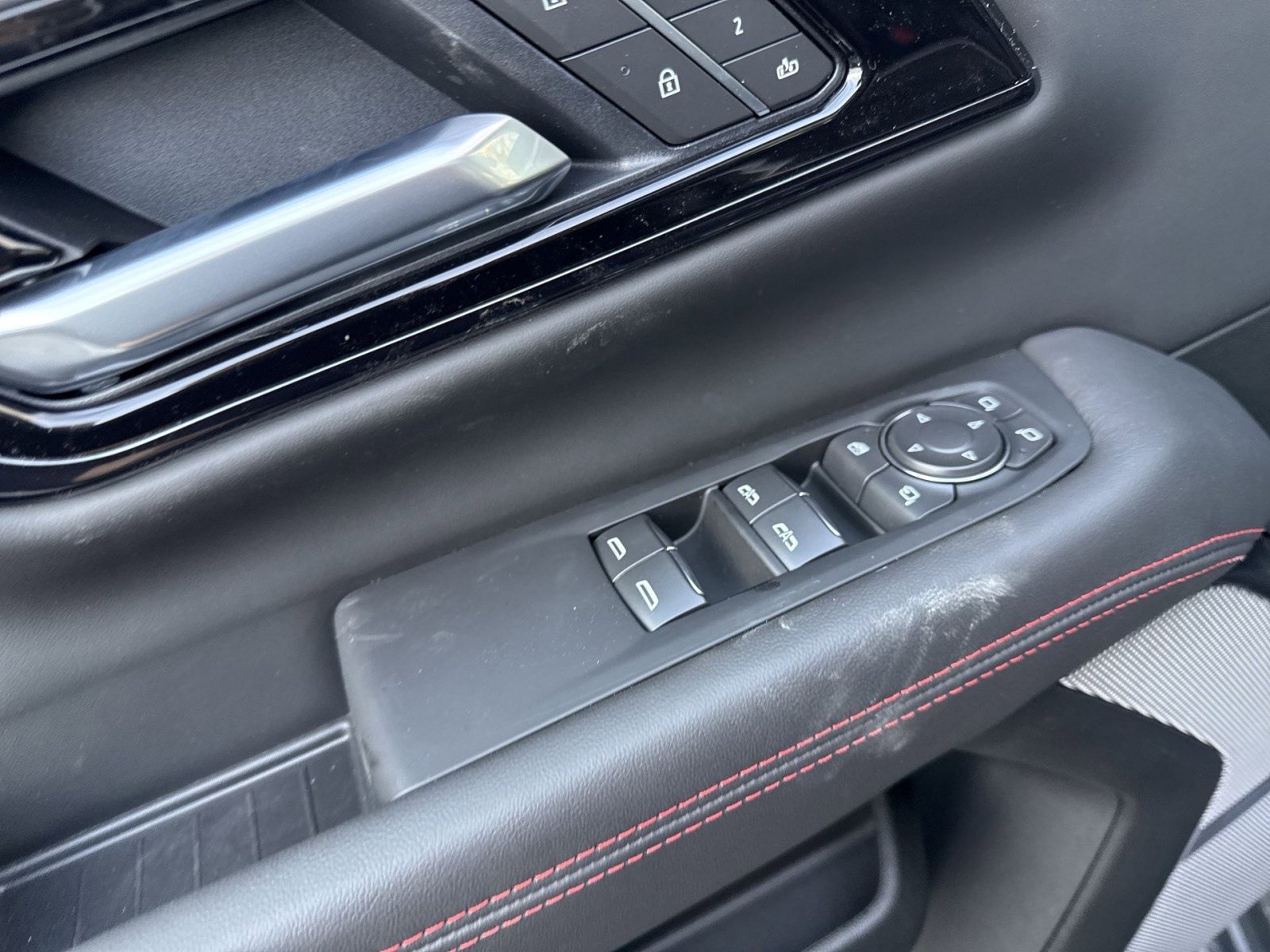 New 2026 GMC Yukon XL AT4 Ultimate image 13