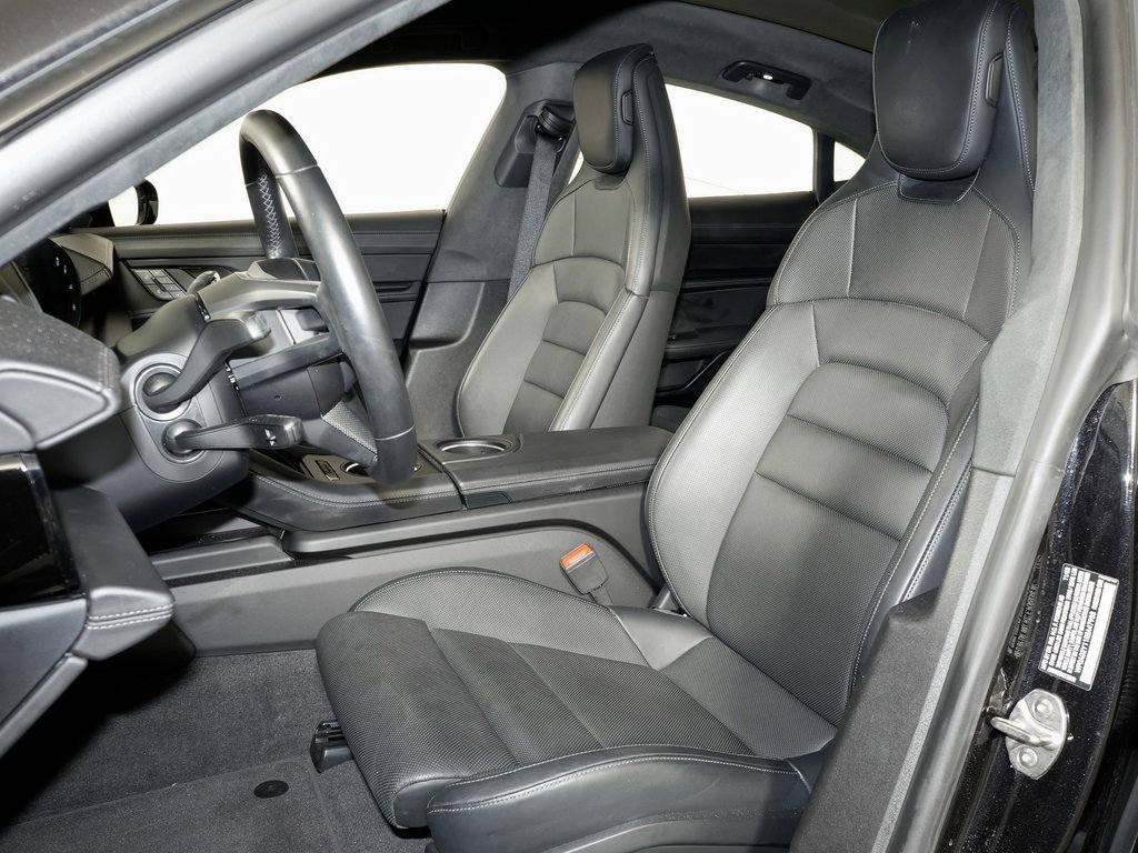 Certified 2024 Porsche Taycan GTS image 5