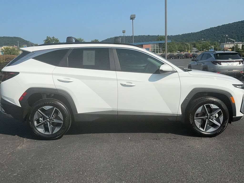 Certified 2026 Hyundai Tucson SEL Plus AWD/4WD image 4