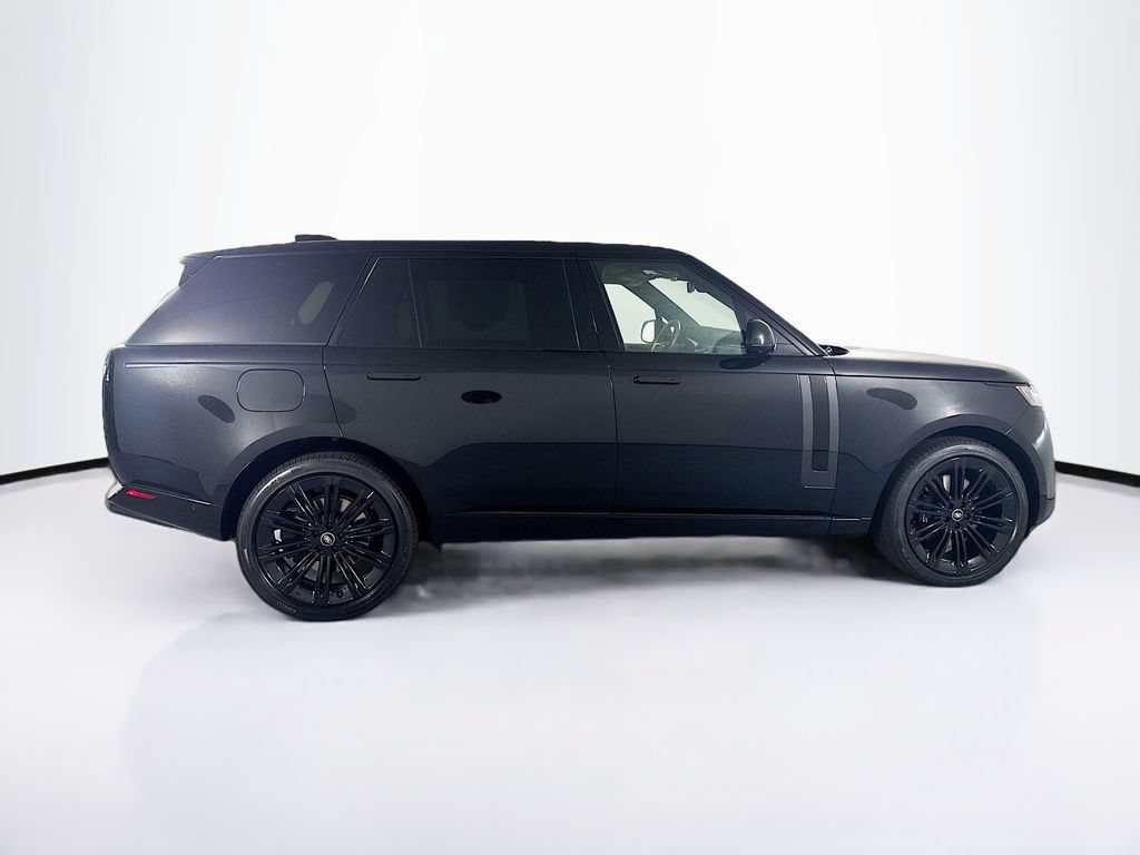 Used 2025 Land Rover Range Rover Long Wheelbase SE AWD/4WD image 4