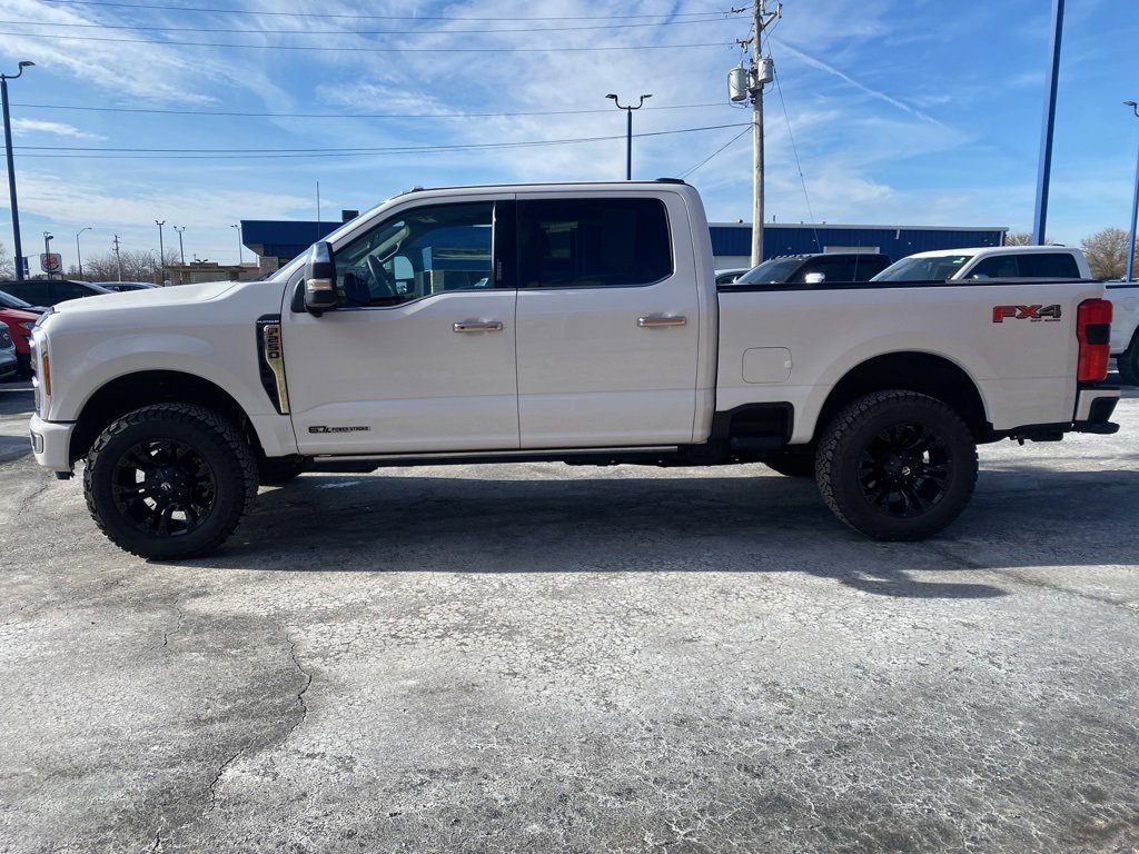 Used 2024 Ford F250 Platinum image 4