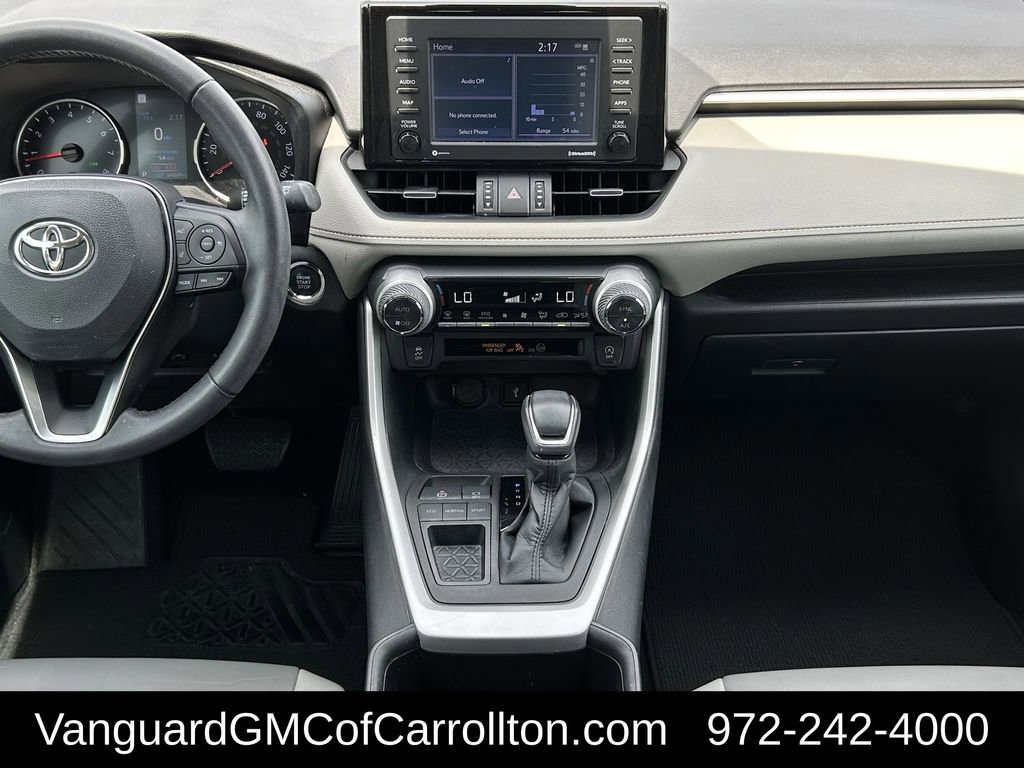 Used 2022 Toyota RAV4 XLE Premium image 13