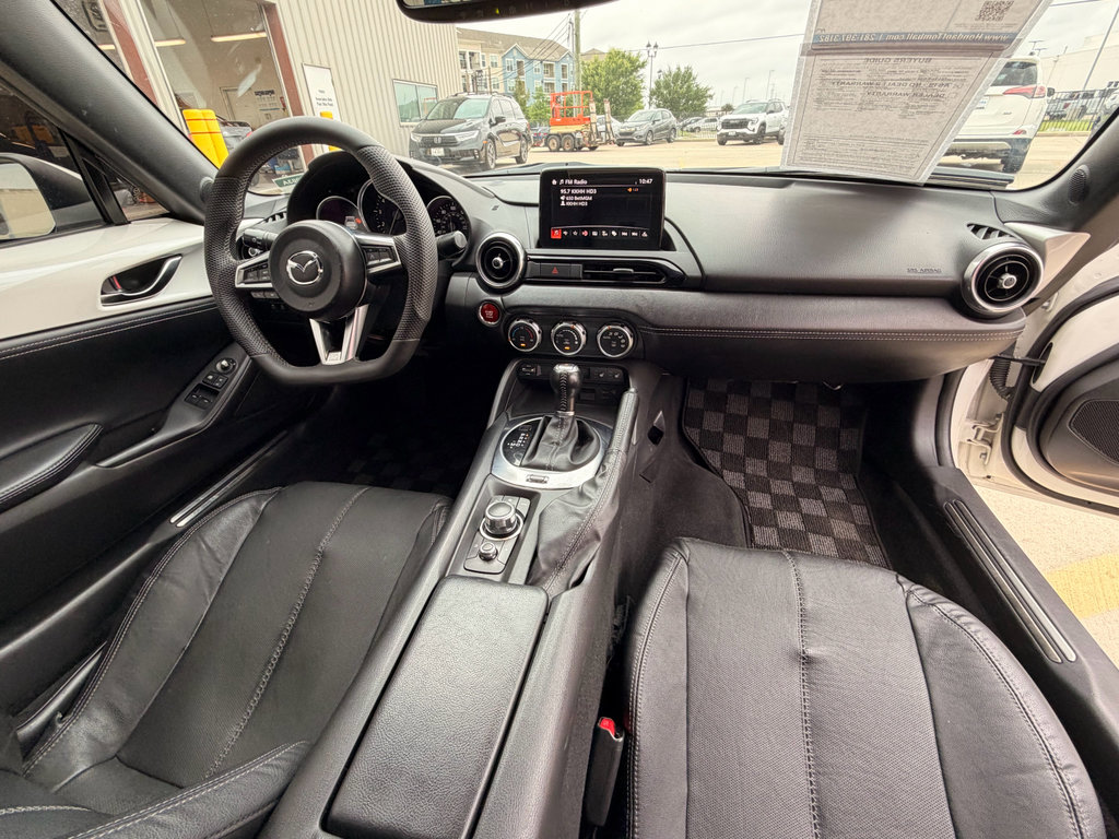 Used 2020 MAZDA MX-5 Miata RF Grand Touring RWD image 2