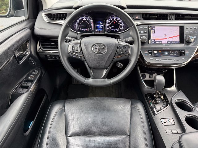 Used 2014 Toyota Avalon Limited FWD image 25