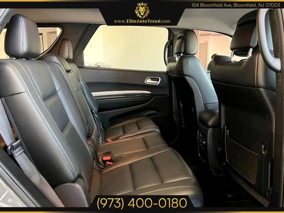 Used 2020 Dodge Durango SXT image 31