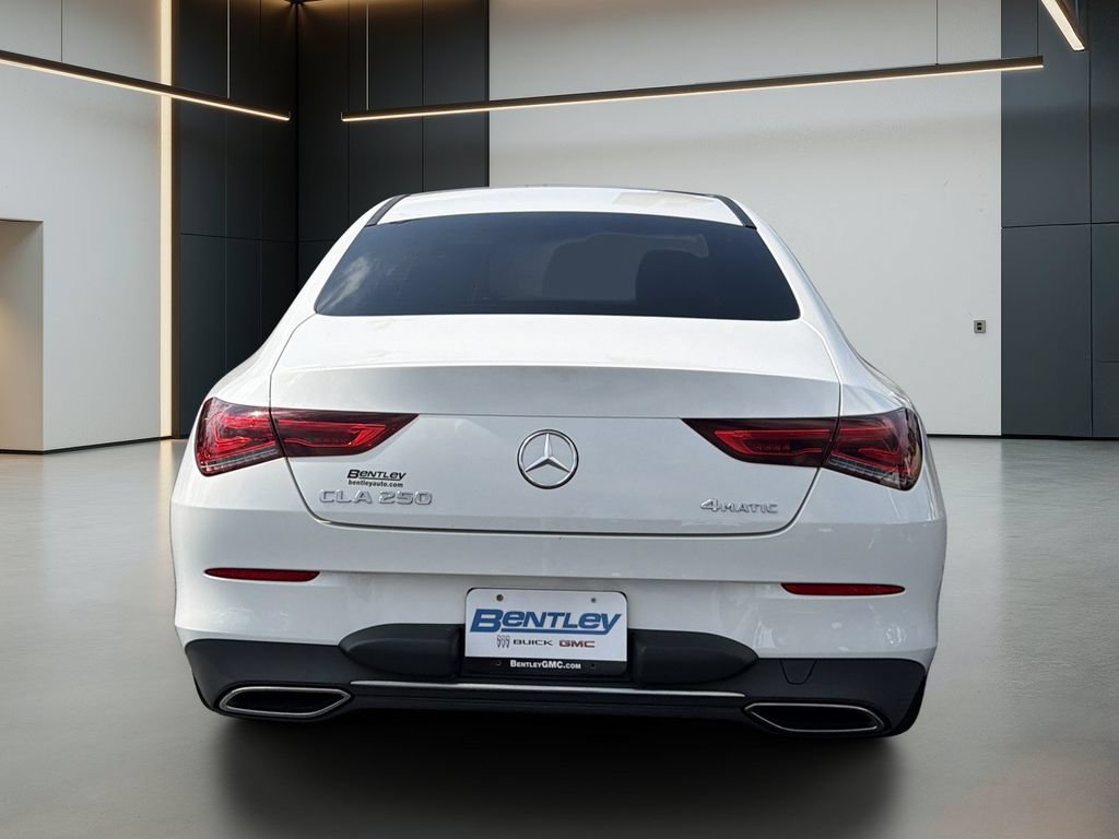 Used 2022 Mercedes-Benz CLA 250 4MATIC image 5